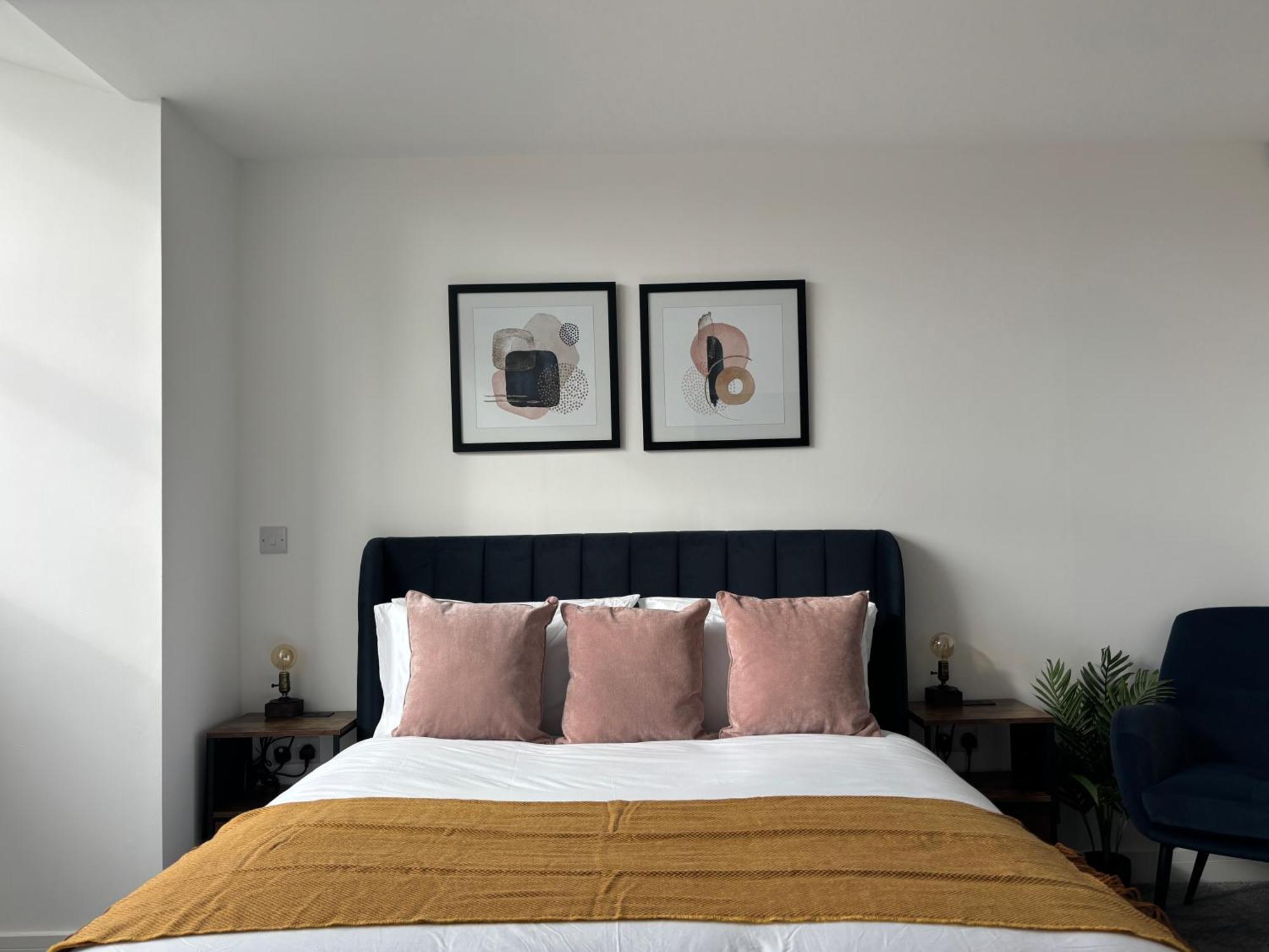 Manchester Apt, Free Parking, Business, Couples & Families Kültér fotó